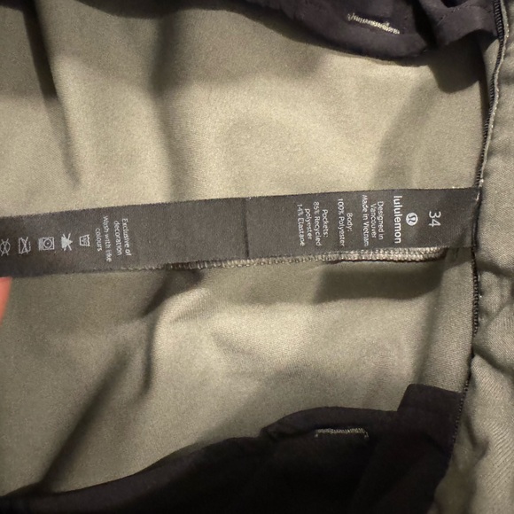 Lulu golf shorts - Picture 3 of 3